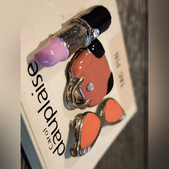 Vintage Carol Dauplaise Purse/Lipstick/Sunglasses 3 pc Brooch / Tac Pins Set. - Picture 5 of 5